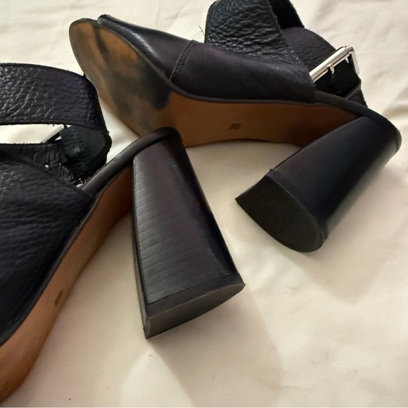 L Intervalle women’s black leather strappy 4” heels peep toe sandals size 6 - Picture 3 of 9